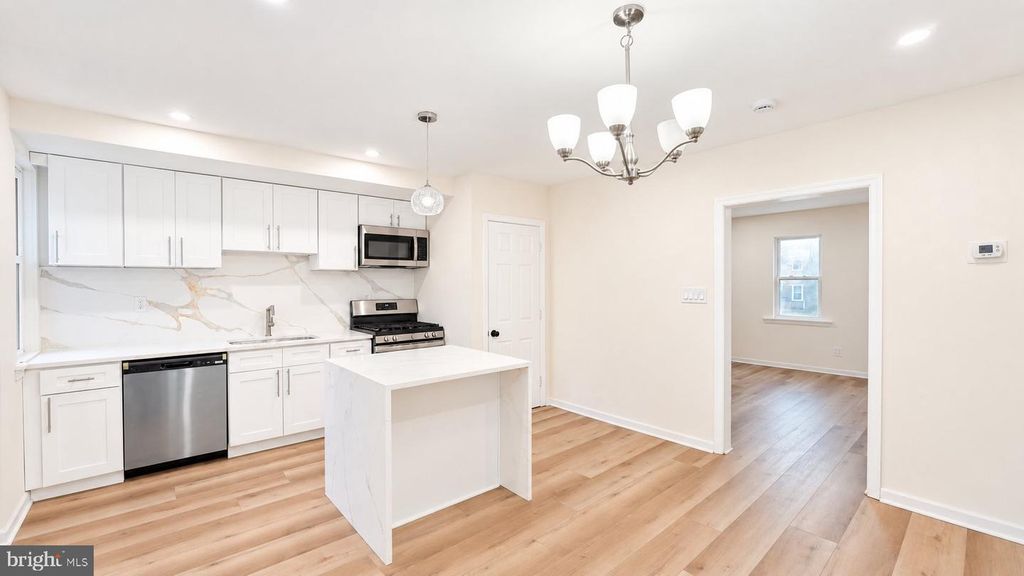 215 HORTON AVE, BROOKLAWN, NJ 08030 — photo 3