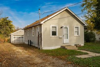 1909 5th Street SW, Rochester, MN 55902