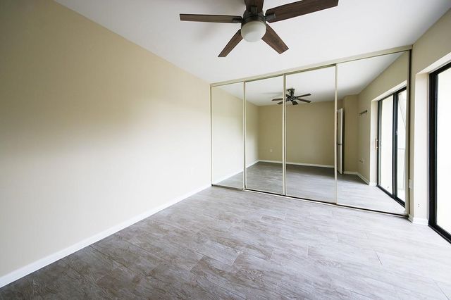 1700 Embassy Drive Apt 402, West Palm Beach, FL 33401