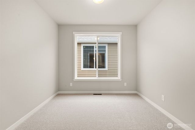 9037 Wyatt Loop SE, Tumwater, WA 98501