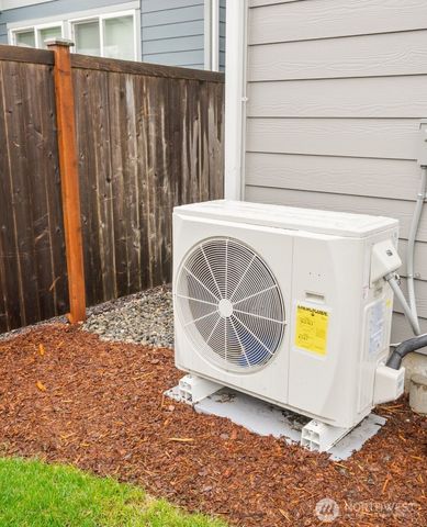 9037 Wyatt Loop SE, Tumwater, WA 98501