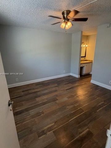 10725 Cleary Boulevard 205, Plantation, FL 33324