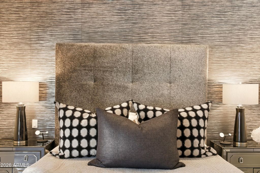 Image 20 of property listing at 39229 N 100th Place, Scottsdale, AZ 85262