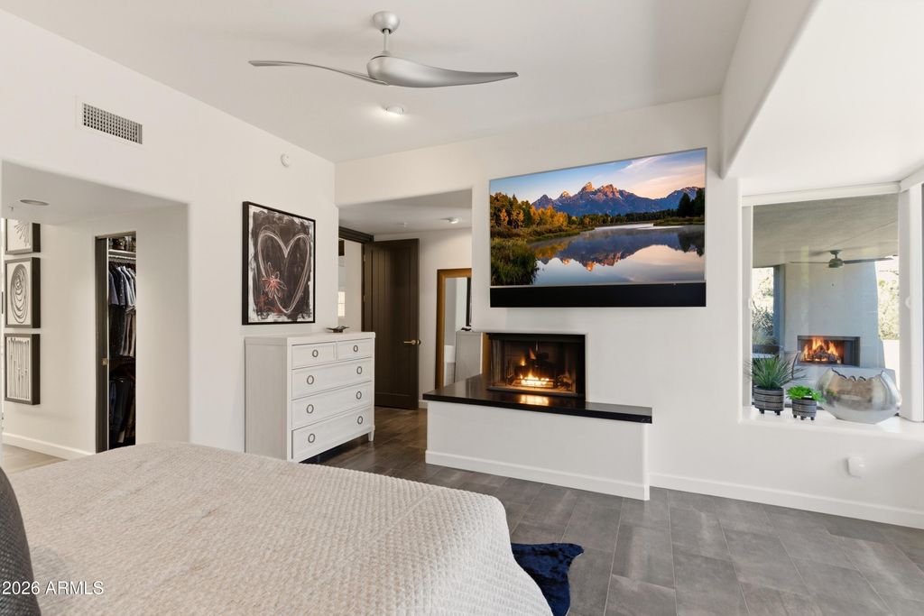 Image 23 of property listing at 39229 N 100th Place, Scottsdale, AZ 85262