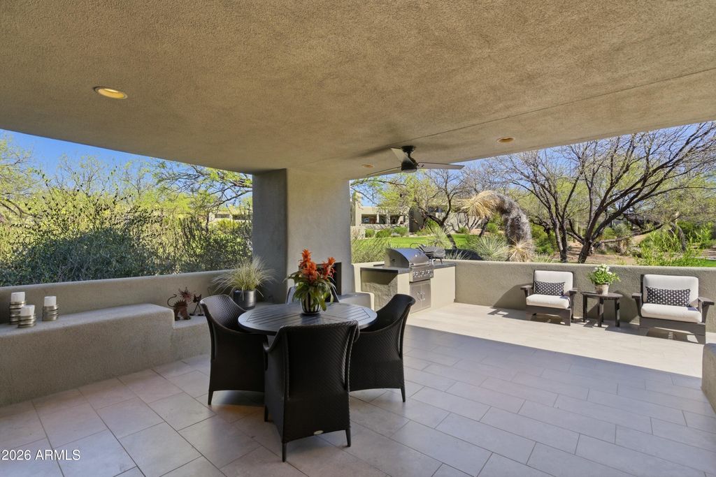 Image 3 of property listing at 39229 N 100th Place, Scottsdale, AZ 85262