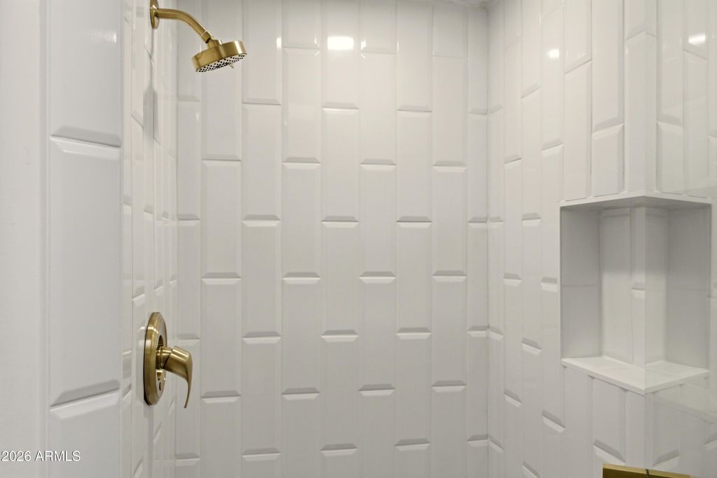 Image 31 of property listing at 39229 N 100th Place, Scottsdale, AZ 85262