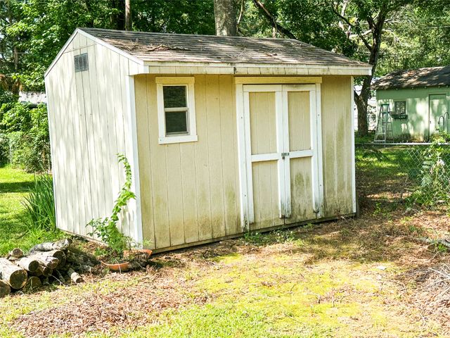 877 Willow Drive, Shreveport, LA 71118