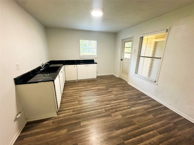 877 Willow Drive, Shreveport, LA 71118