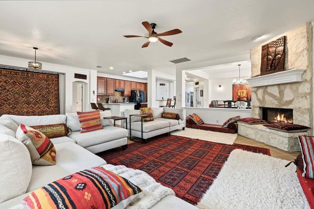 3992 Lord Byron CIR, Round Rock, TX 78664