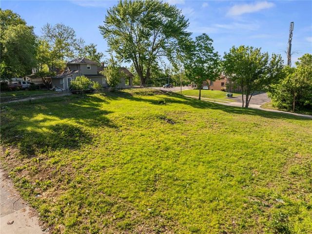 1213 Armstrong Avenue, Kansas City, KS 66102