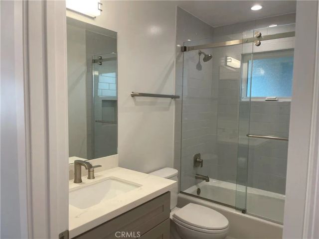 100 Via Antibes, Newport Beach, CA 92663
