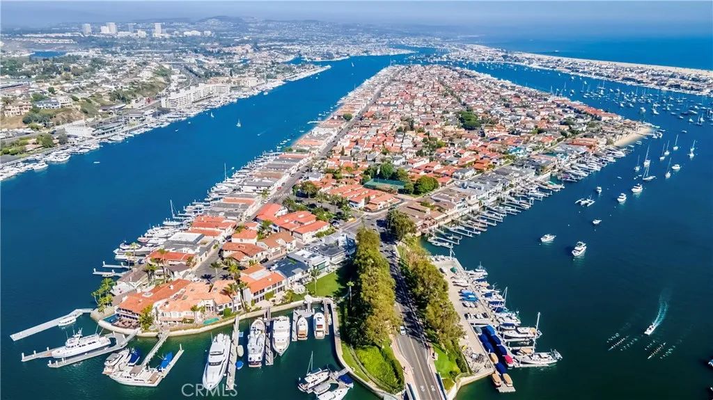 100 Via Antibes, Newport Beach, CA 92663