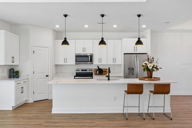 11248 FLOCK AVENUE, Weeki Wachee, FL 34613