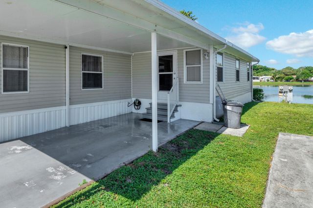 153 Palm Beach Plantation Boulevard, Lake Worth, FL 33467