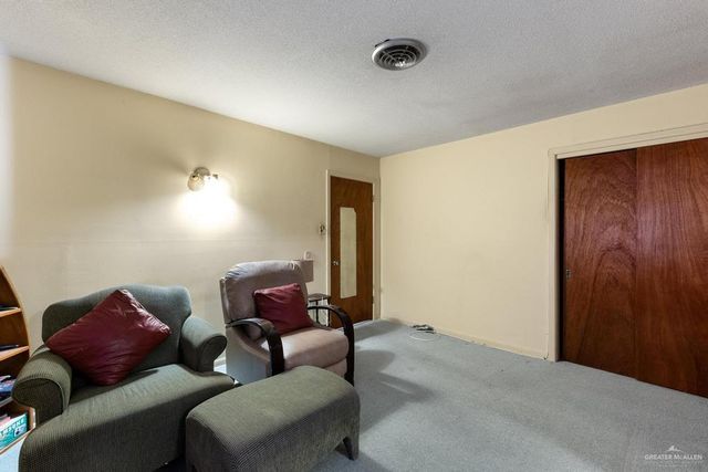 1022 S 15th Avenue, Edinburg, TX 78539