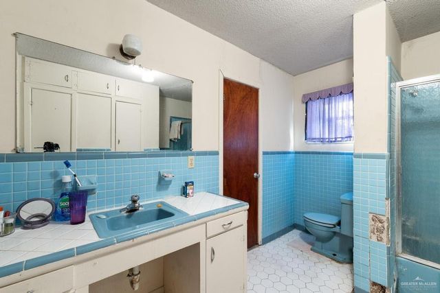 1022 S 15th Avenue, Edinburg, TX 78539