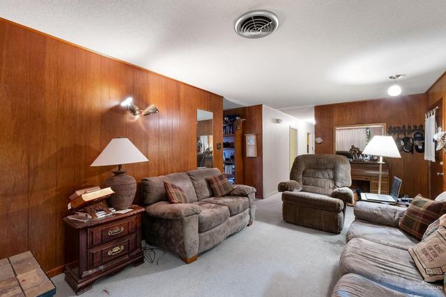 1022 S 15th Avenue, Edinburg, TX 78539