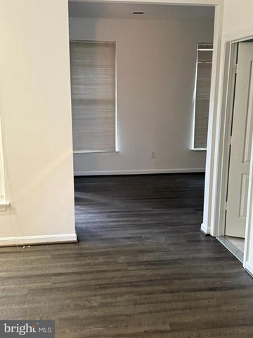 12976 PARK CRESCENT CIR, Herndon, VA 20171