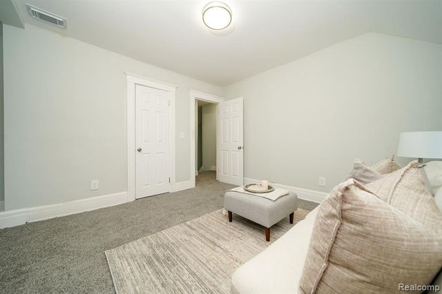 2016 W Grand Street, Detroit, MI 48238