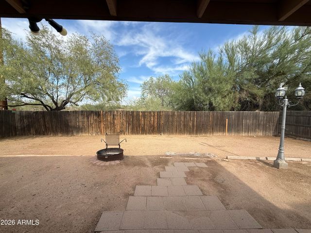 356 PERETZ Circle, Morristown, AZ 85342