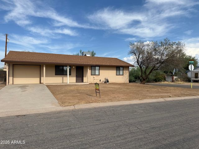 356 PERETZ Circle, Morristown, AZ 85342