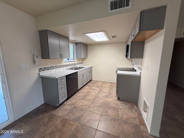 356 PERETZ Circle, Morristown, AZ 85342