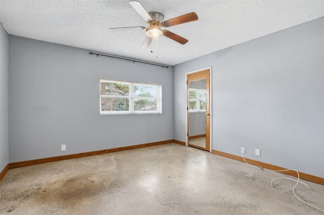 1009 Mustang Trail, Granbury, TX 76049