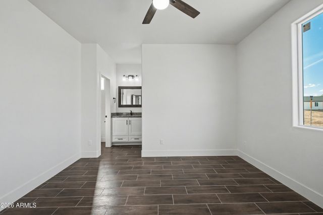 1426 S 369th Avenue, Tonopah, AZ 85354