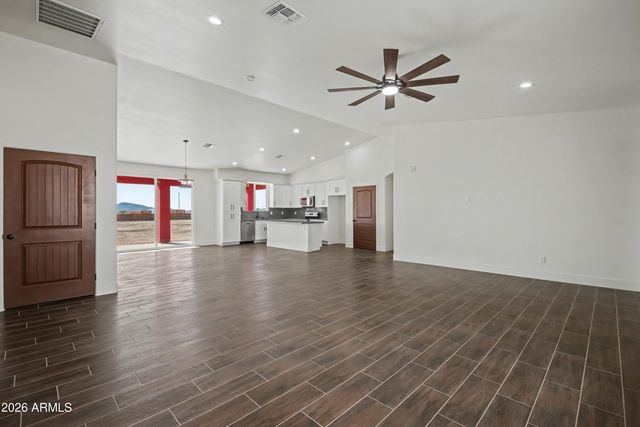 1426 S 369th Avenue, Tonopah, AZ 85354