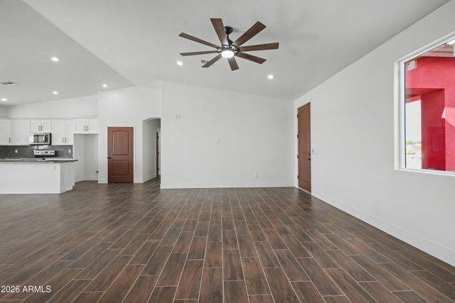 1426 S 369th Avenue, Tonopah, AZ 85354