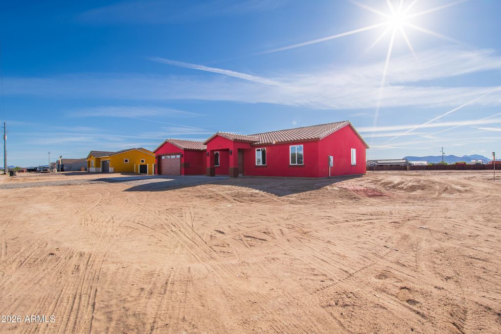 Image 1 of property listing at 1426 S 369th Avenue, Tonopah, AZ 85354