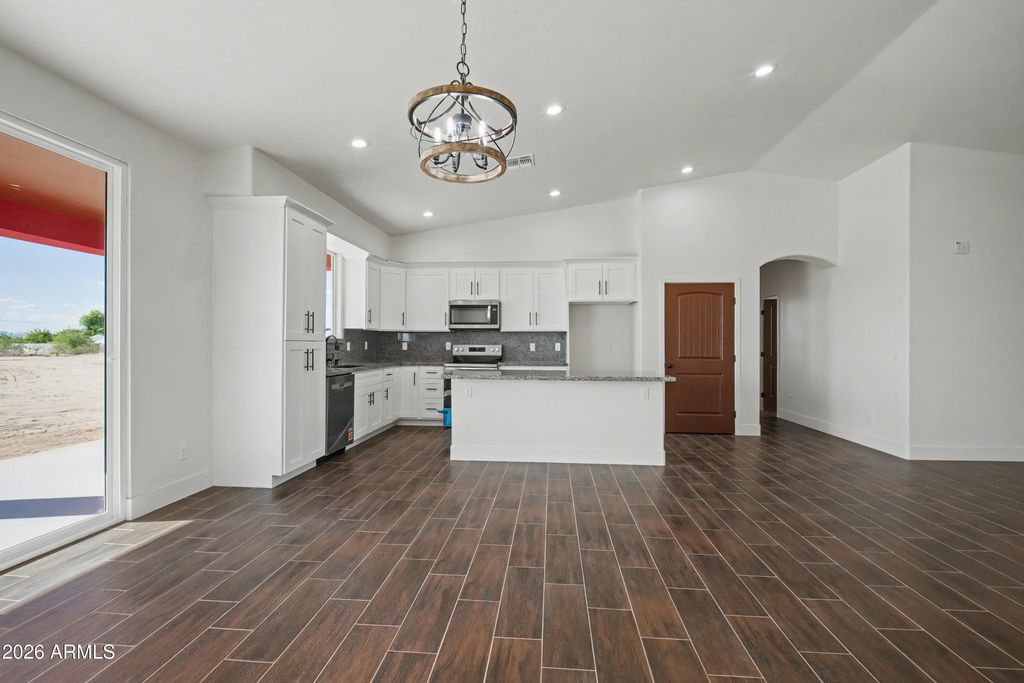 Image 11 of property listing at 1426 S 369th Avenue, Tonopah, AZ 85354