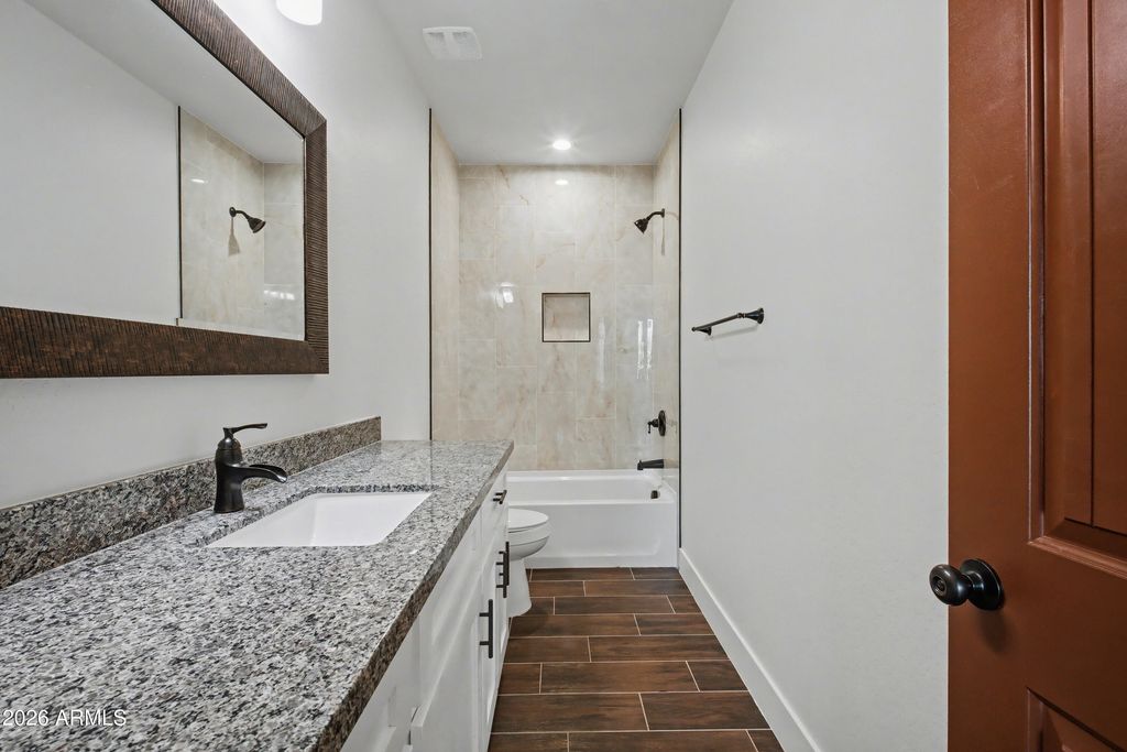 Image 17 of property listing at 1426 S 369th Avenue, Tonopah, AZ 85354