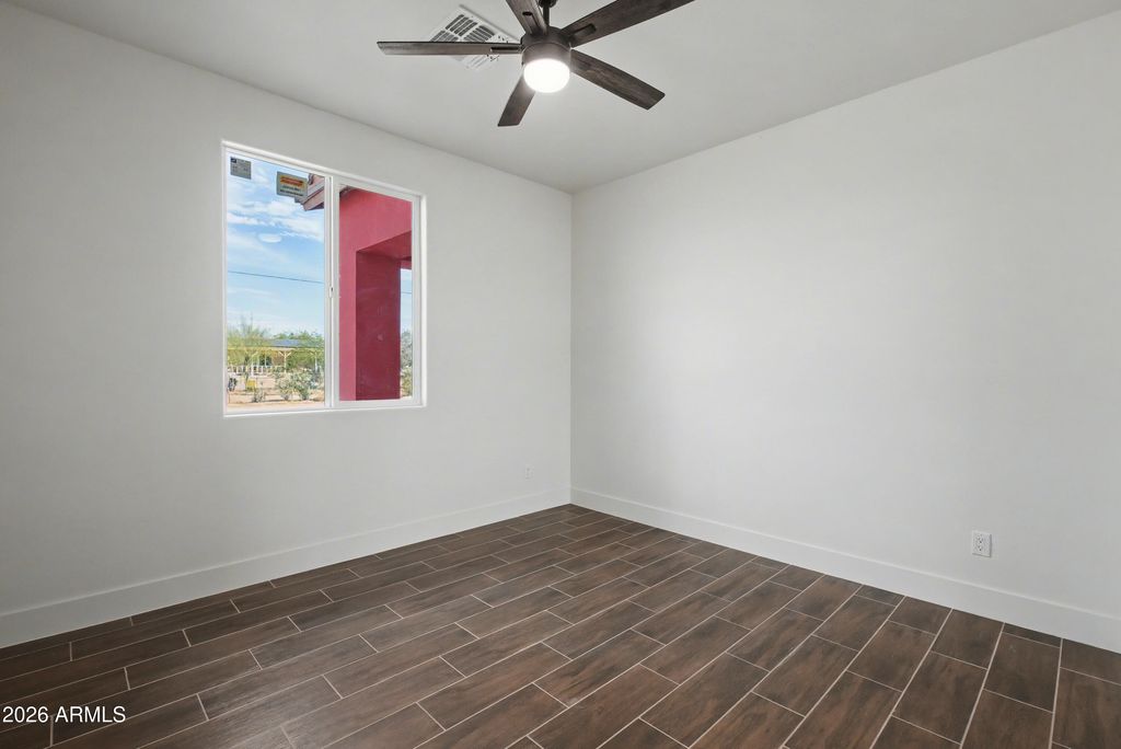 Image 19 of property listing at 1426 S 369th Avenue, Tonopah, AZ 85354