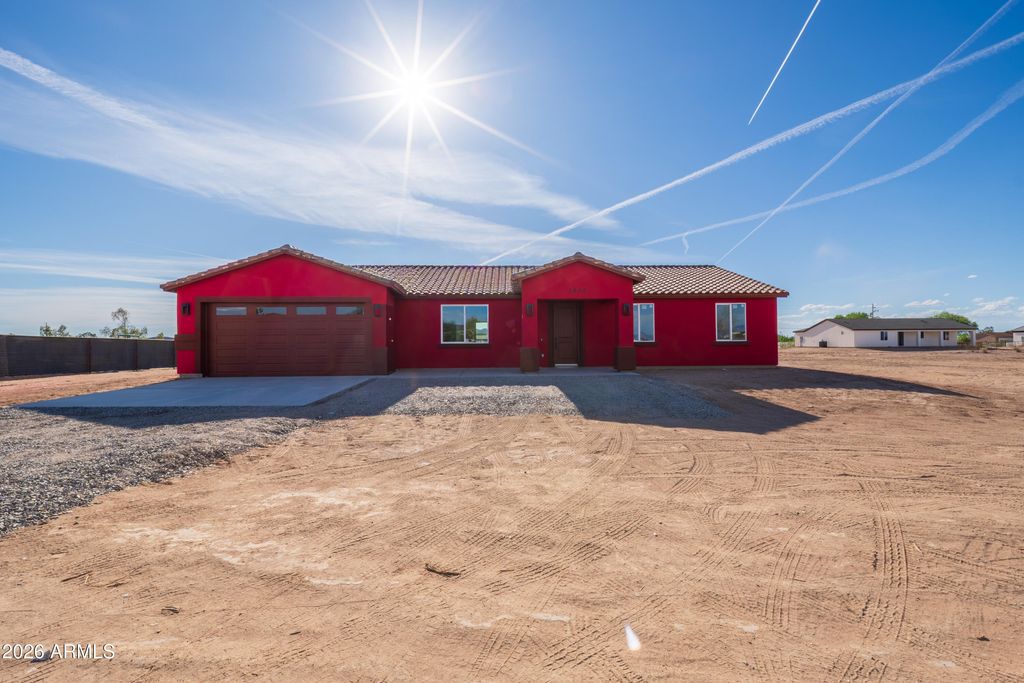 Image 2 of property listing at 1426 S 369th Avenue, Tonopah, AZ 85354