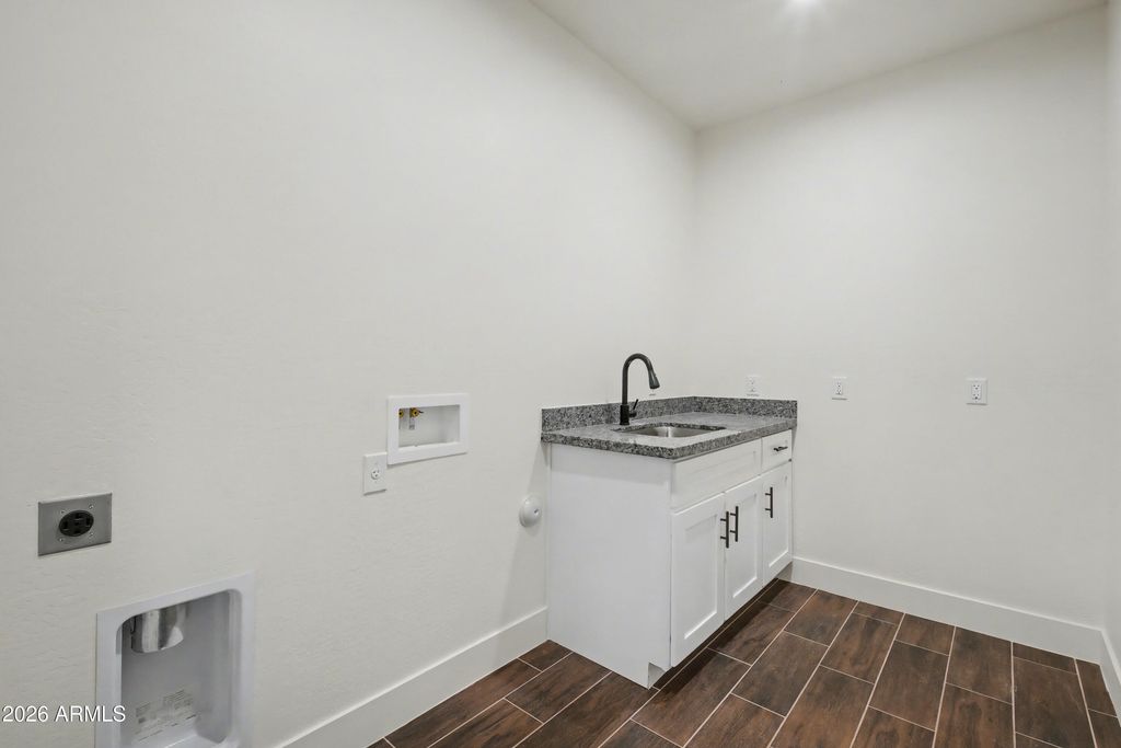 Image 28 of property listing at 1426 S 369th Avenue, Tonopah, AZ 85354