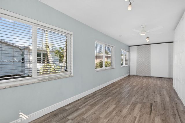 7613 NW 67th Ave, Tamarac, FL 33321