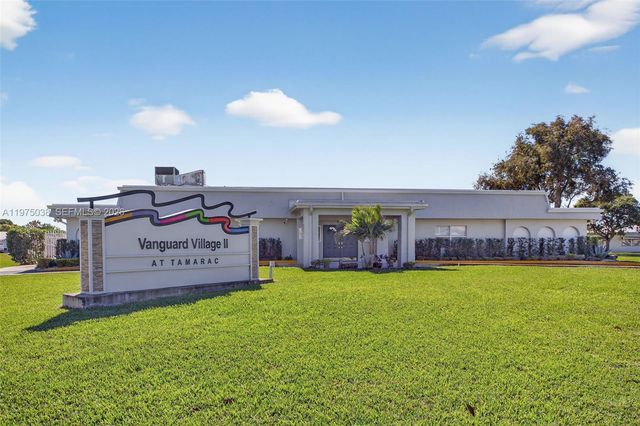 7613 NW 67th Ave, Tamarac, FL 33321