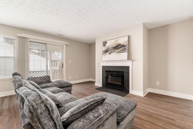 6546 Reflections Drive, D, Dublin, OH 43017