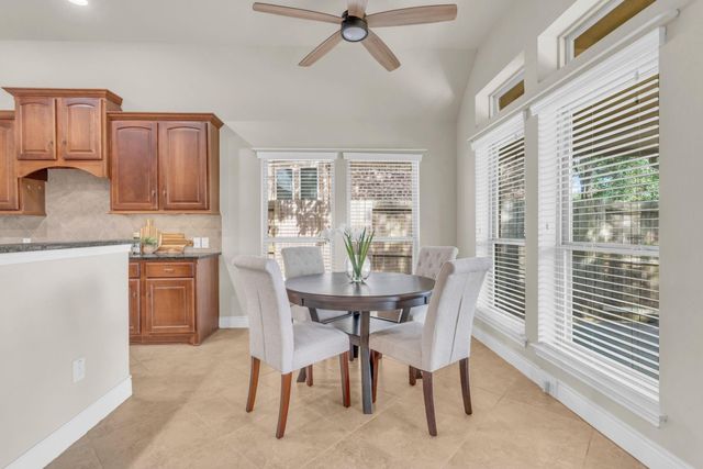 119 Colina Vista Way, Montgomery, TX 77316