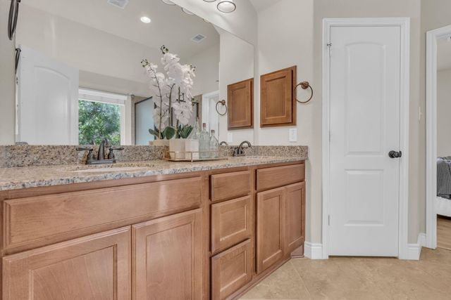 119 Colina Vista Way, Montgomery, TX 77316