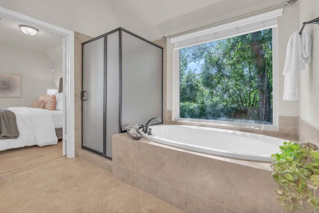 119 Colina Vista Way, Montgomery, TX 77316