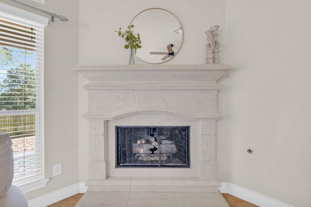 119 Colina Vista Way, Montgomery, TX 77316