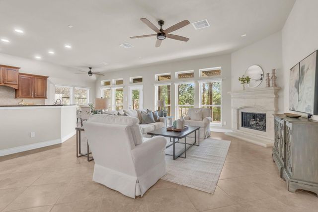 119 Colina Vista Way, Montgomery, TX 77316