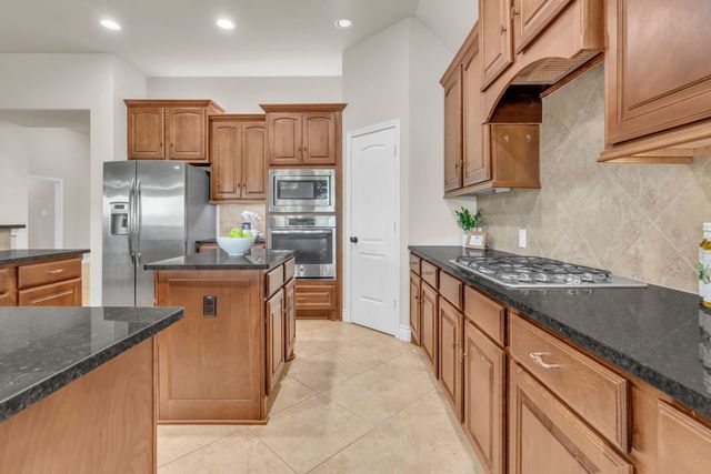 119 Colina Vista Way, Montgomery, TX 77316