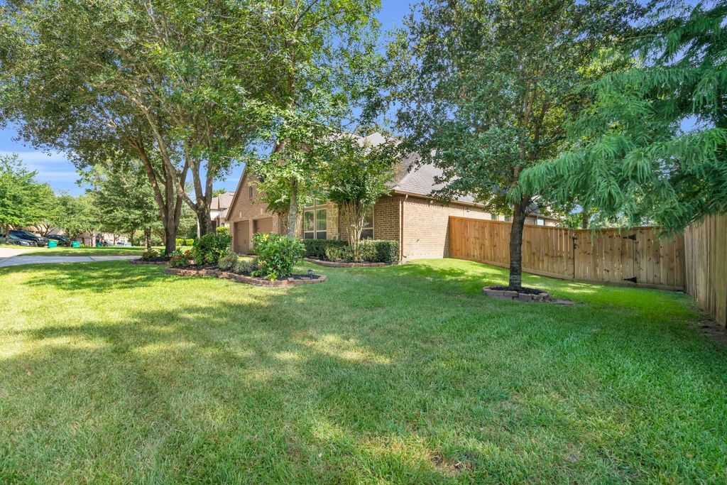 119 Colina Vista Way, Montgomery, TX 77316