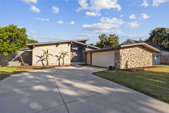 12218 Treeview Lane, Farmers Branch, TX 75234