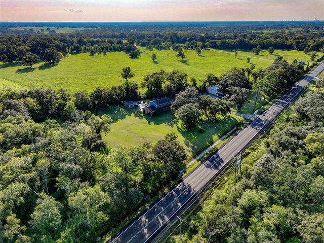 10392 Fm-524, Sweeny, TX 77480