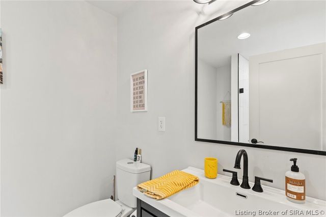 718 W Third Street, Madison, IN 47250