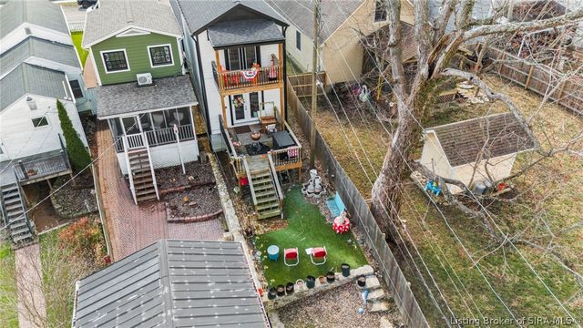 718 W Third Street, Madison, IN 47250